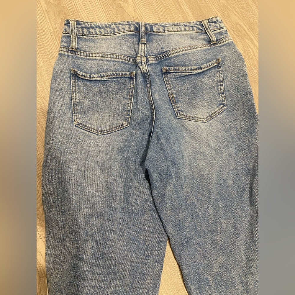 Wild fable edge side zipper jeans, high waisted crop fit with fringe bottom sz 6 - Picture 4 of 6